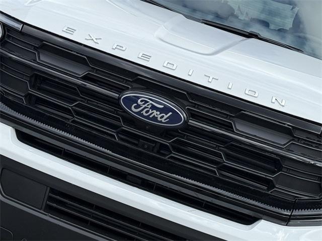 new 2025 Ford Expedition car, priced at $72,805