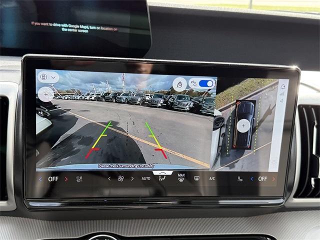 new 2025 Ford Expedition car, priced at $72,805