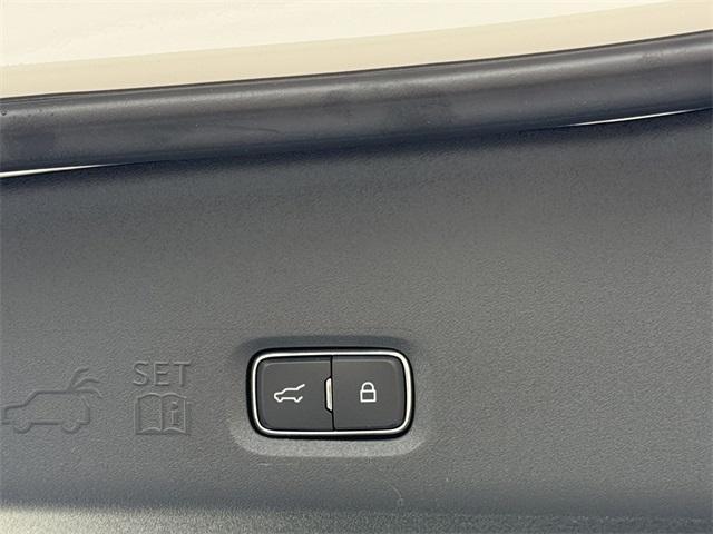 new 2025 Ford Expedition car, priced at $72,805