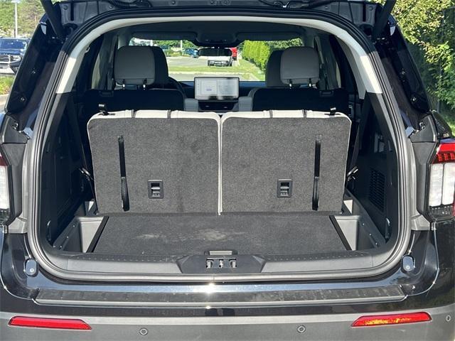 new 2025 Ford Explorer car