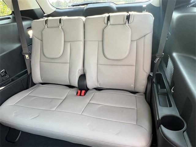 new 2025 Ford Explorer car