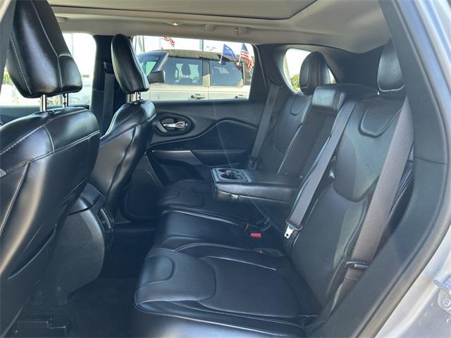 used 2019 Jeep Cherokee car, priced at $14,998