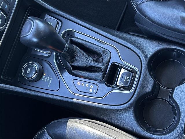 used 2019 Jeep Cherokee car, priced at $14,998