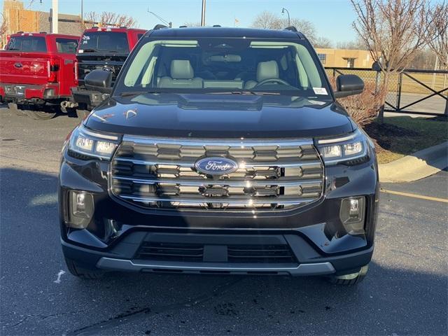 new 2025 Ford Explorer car