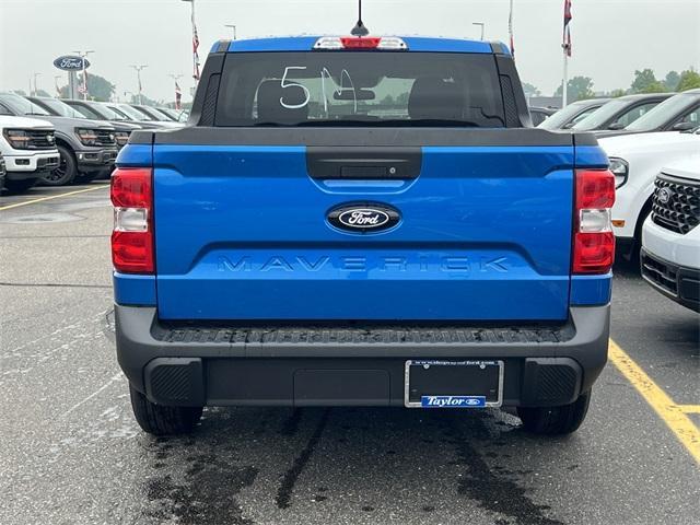 new 2025 Ford Maverick car