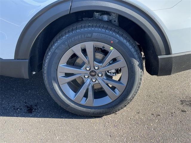new 2025 Ford Explorer car