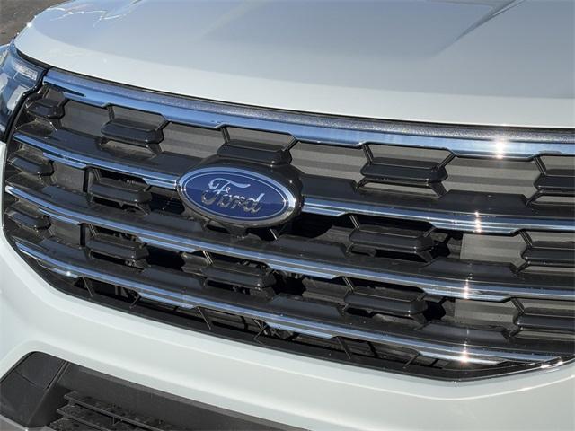 new 2025 Ford Explorer car