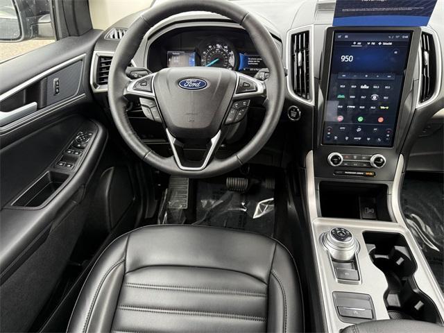 used 2024 Ford Edge car, priced at $28,999