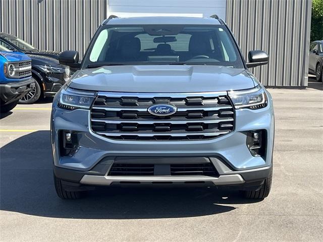 new 2025 Ford Explorer car