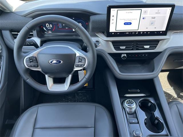 new 2025 Ford Explorer car