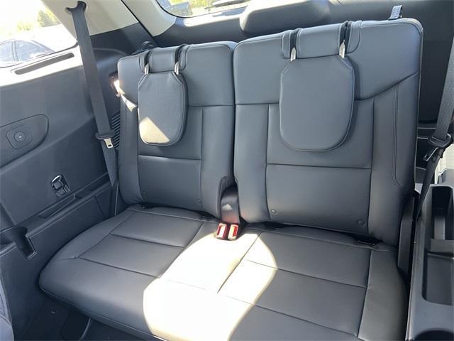 new 2025 Ford Explorer car