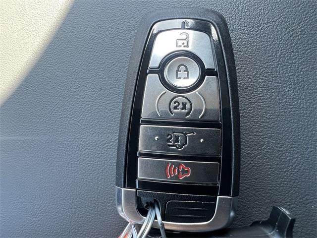 new 2025 Ford Explorer car