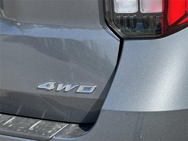 new 2025 Ford Explorer car