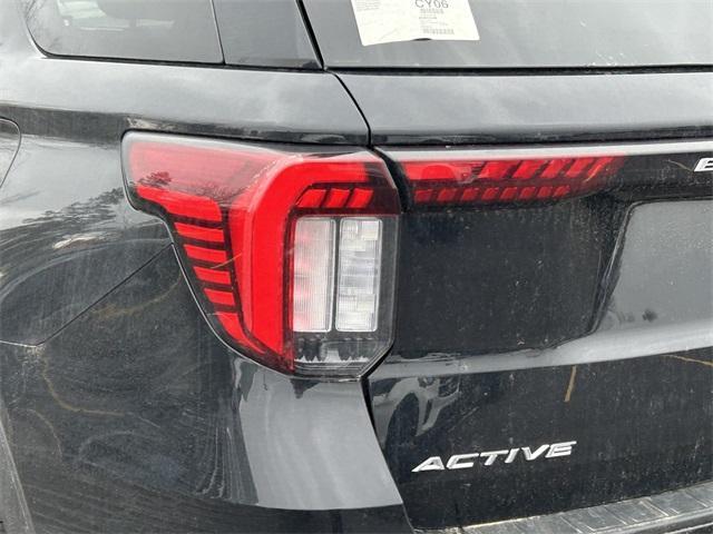 new 2025 Ford Explorer car