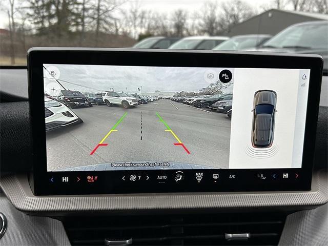 new 2025 Ford Explorer car