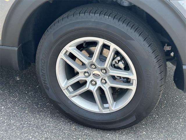 new 2025 Ford Explorer car