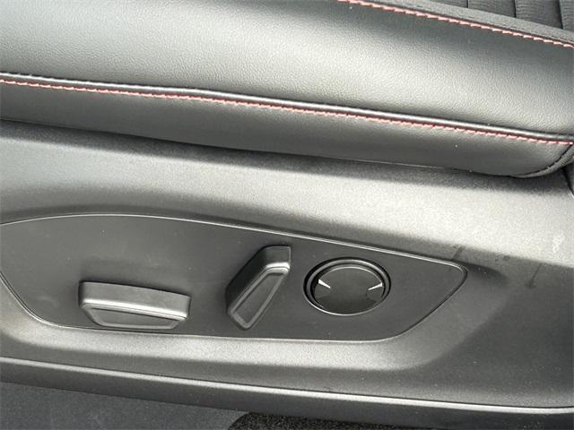 new 2025 Ford Explorer car