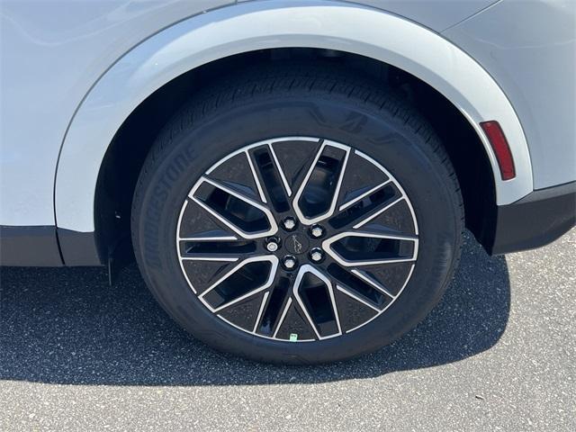 new 2025 Ford Mustang Mach-E car