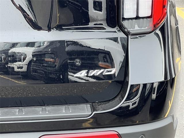 new 2025 Ford Explorer car