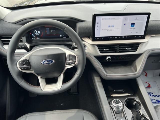 new 2025 Ford Explorer car