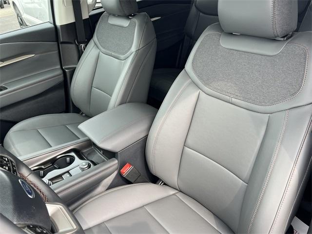 new 2025 Ford Explorer car
