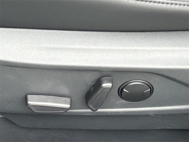 new 2025 Ford Mustang Mach-E car