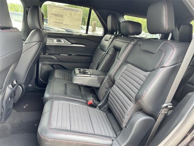 new 2025 Ford Explorer car