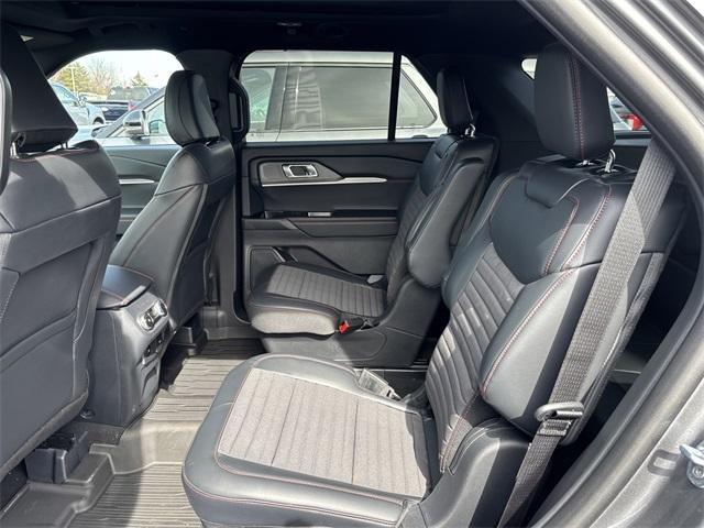 new 2025 Ford Explorer car
