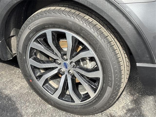 new 2025 Ford Explorer car