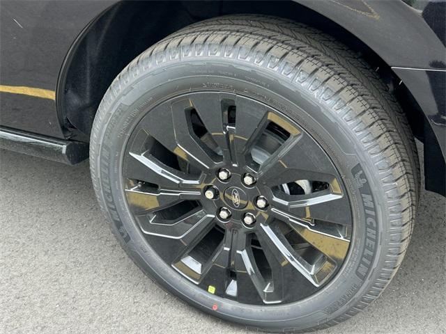new 2025 Ford Expedition car