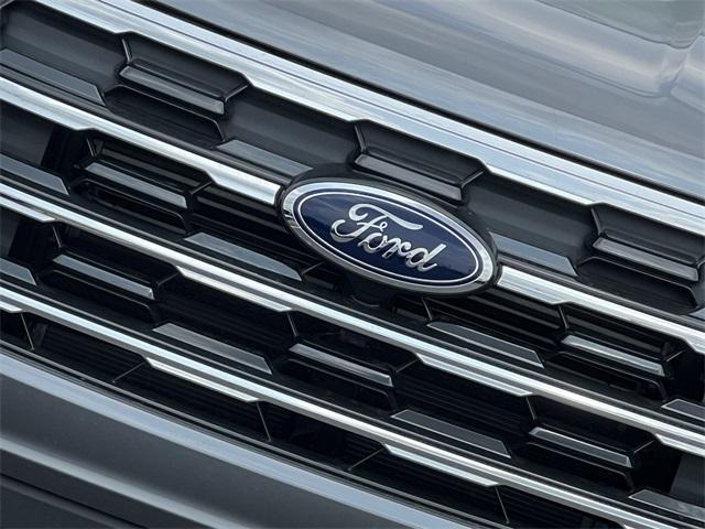 new 2025 Ford Explorer car