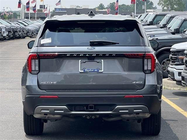 new 2025 Ford Explorer car