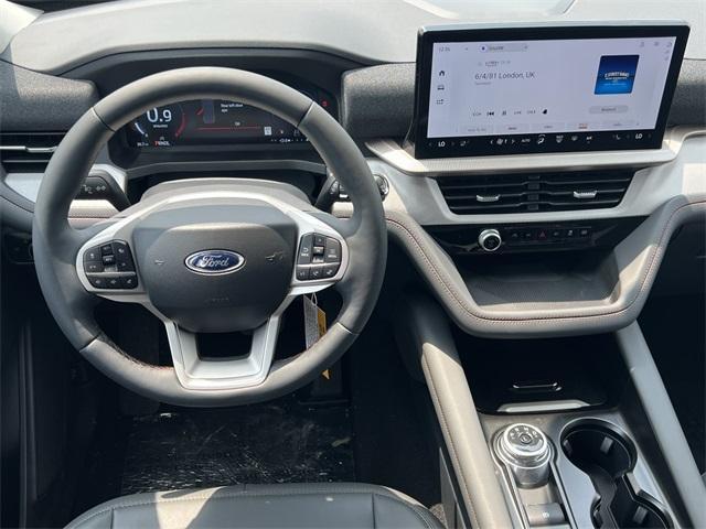new 2025 Ford Explorer car
