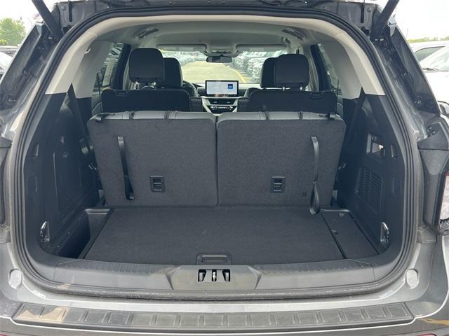 new 2025 Ford Explorer car