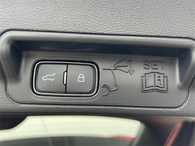 new 2025 Ford Explorer car