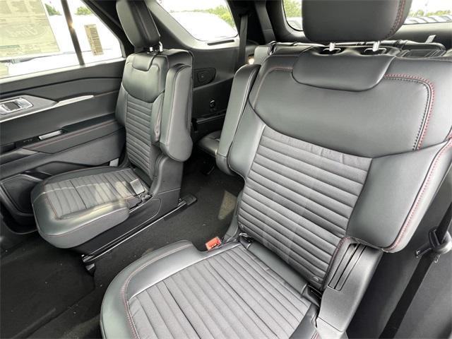 new 2025 Ford Explorer car