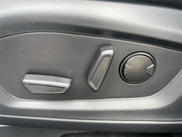 new 2025 Ford Explorer car