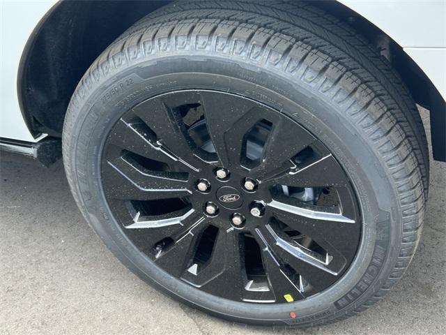 new 2025 Ford Expedition car