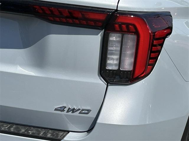 new 2025 Ford Explorer car