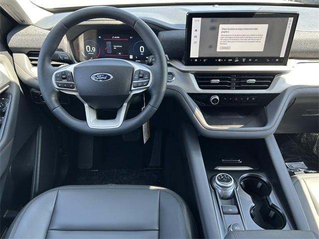 new 2025 Ford Explorer car