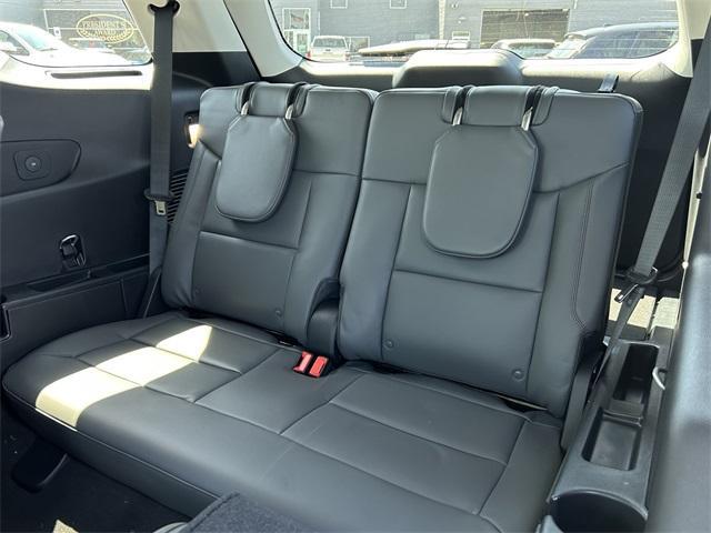 new 2025 Ford Explorer car