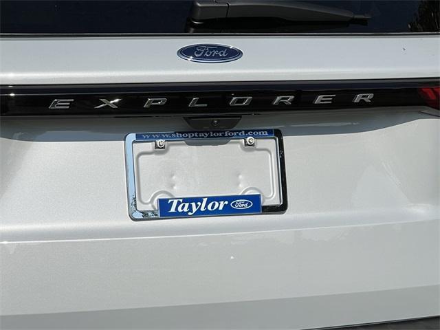new 2025 Ford Explorer car