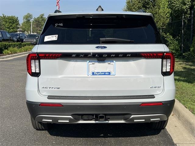 new 2025 Ford Explorer car