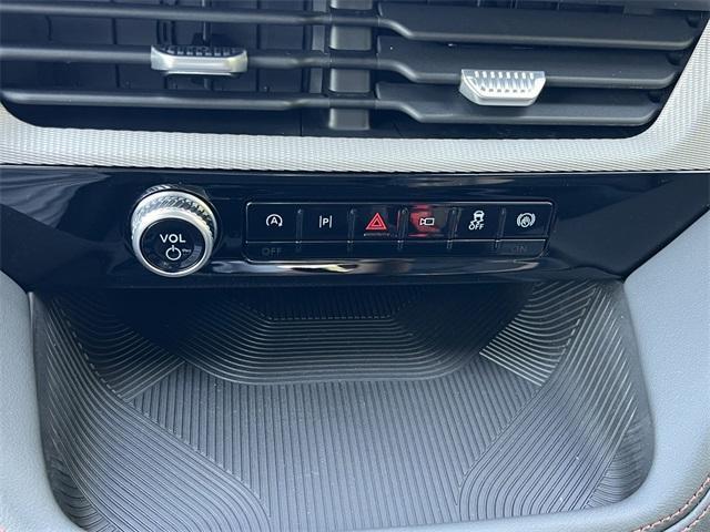 new 2025 Ford Explorer car