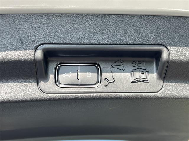 new 2025 Ford Explorer car