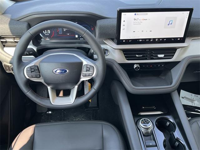 new 2025 Ford Explorer car
