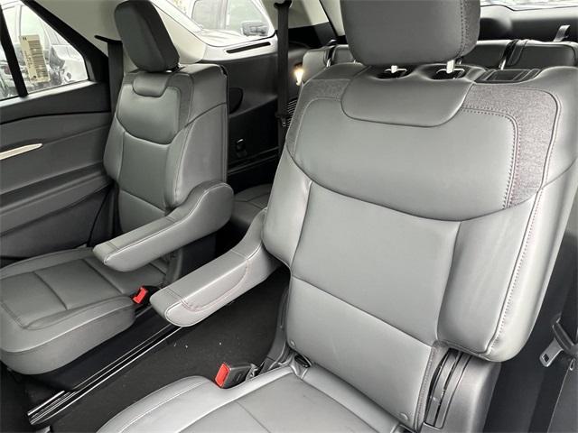 new 2025 Ford Explorer car