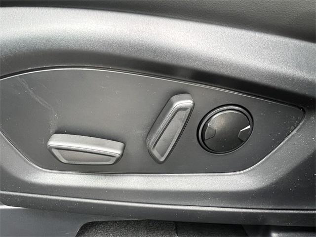 new 2025 Ford Explorer car