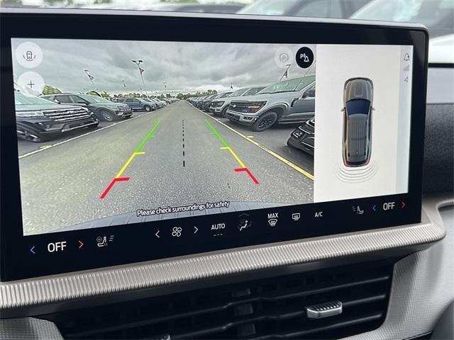 new 2025 Ford Explorer car