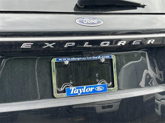 new 2025 Ford Explorer car